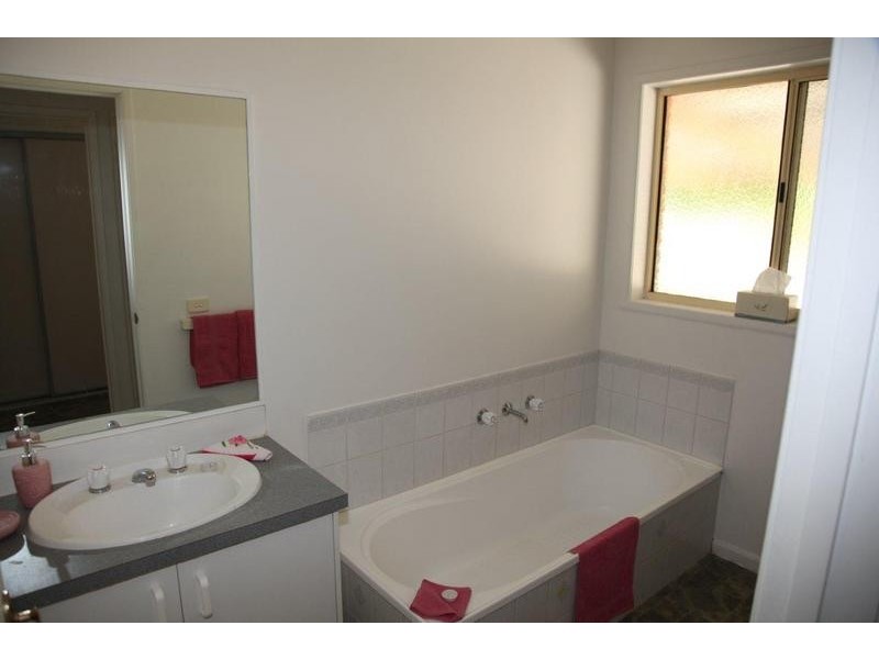 45 Leslie Street, Marong VIC 3515