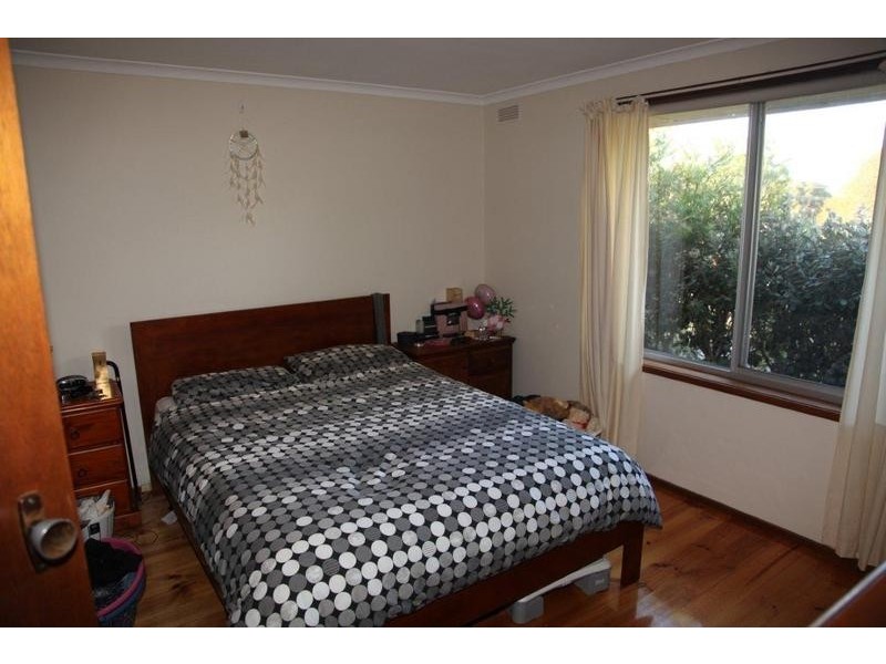 17 Grant Street, Long Gully VIC 3550