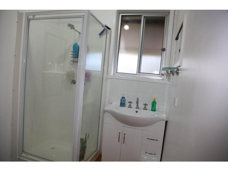 17 Grant Street, Long Gully VIC 3550