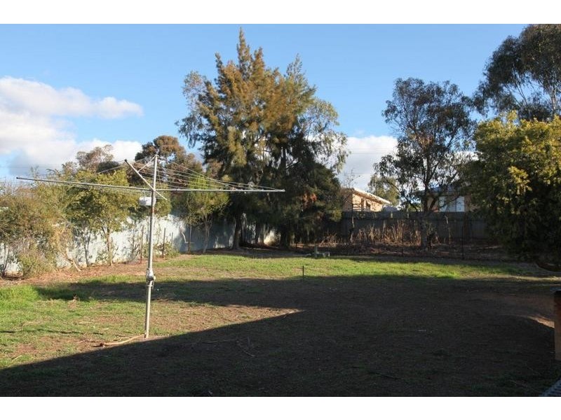 17 Grant Street, Long Gully VIC 3550