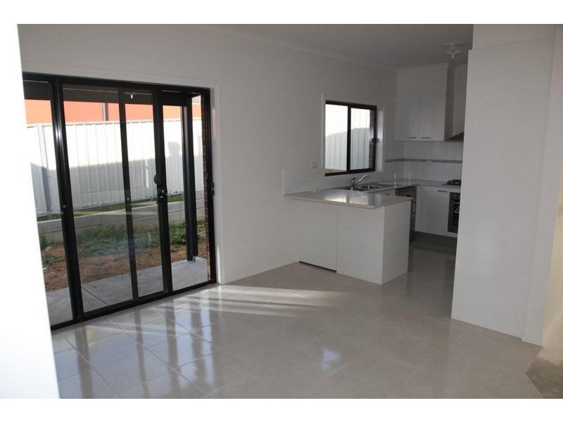 2/100 Spring Gully Road, Spring Gully VIC 3550