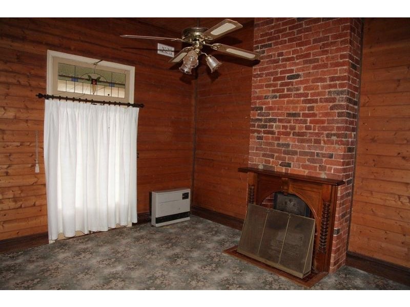 64 Marong Road, Bendigo VIC 3550