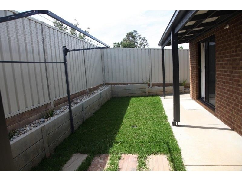1/100 Spring Gully Road, Spring Gully VIC 3550