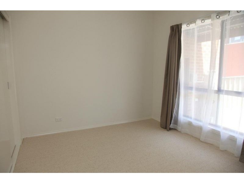 2/100 Spring Gully Road, Spring Gully VIC 3550