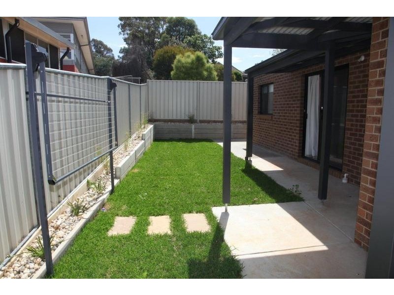 2/100 Spring Gully Road, Spring Gully VIC 3550