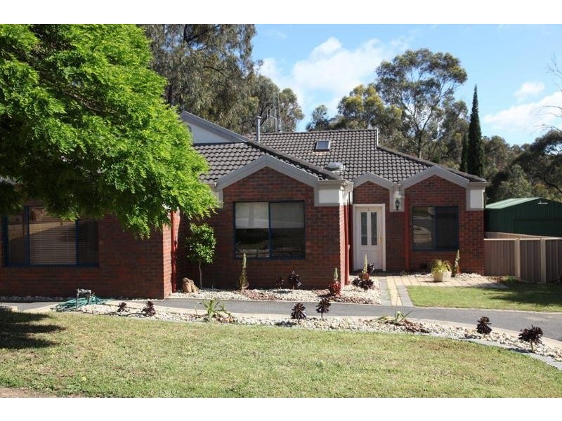 4 Jarrah Court, Spring Gully VIC 3550