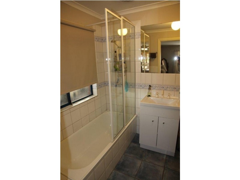 4 Jarrah Court, Spring Gully VIC 3550