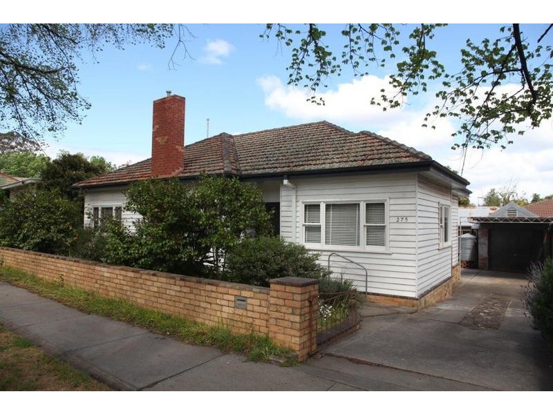 275 MacKenzie Street, Golden Square VIC 3555