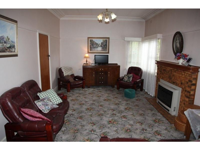 275 MacKenzie Street, Golden Square VIC 3555