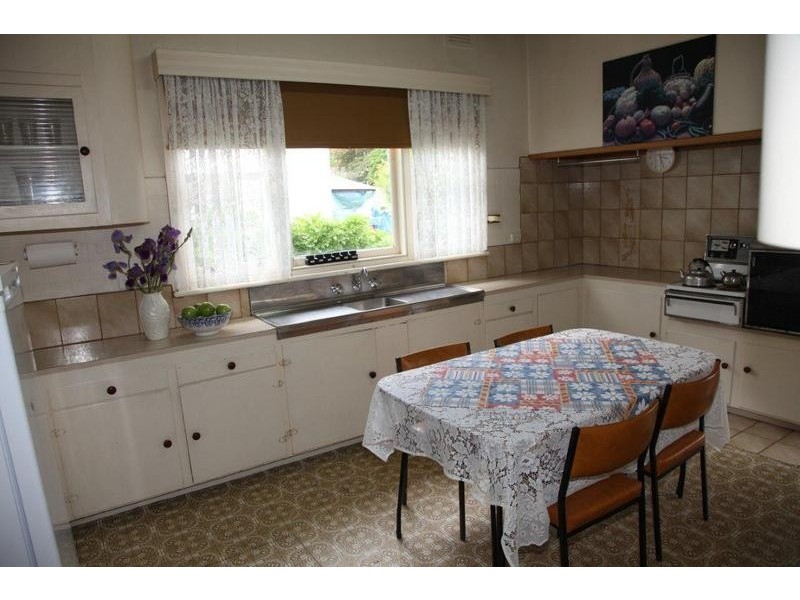 275 MacKenzie Street, Golden Square VIC 3555