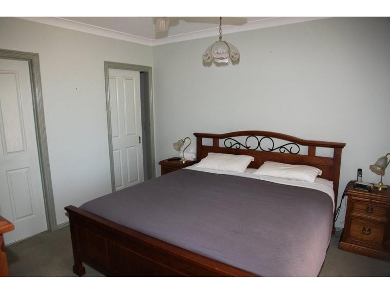 11 Peake Court, Ascot VIC 3364