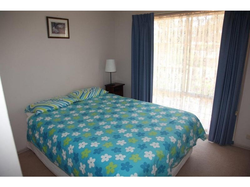 11 Peake Court, Ascot VIC 3364