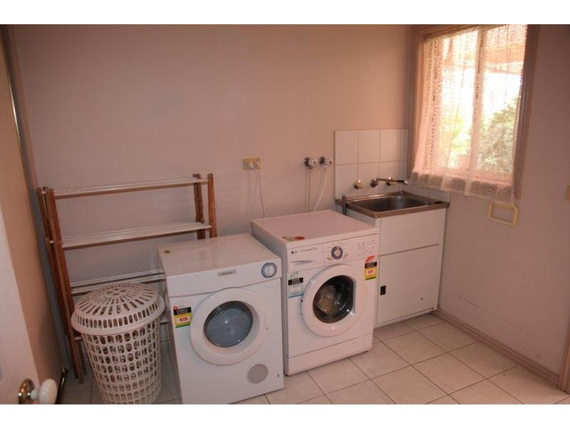 11 Peake Court, Ascot VIC 3364