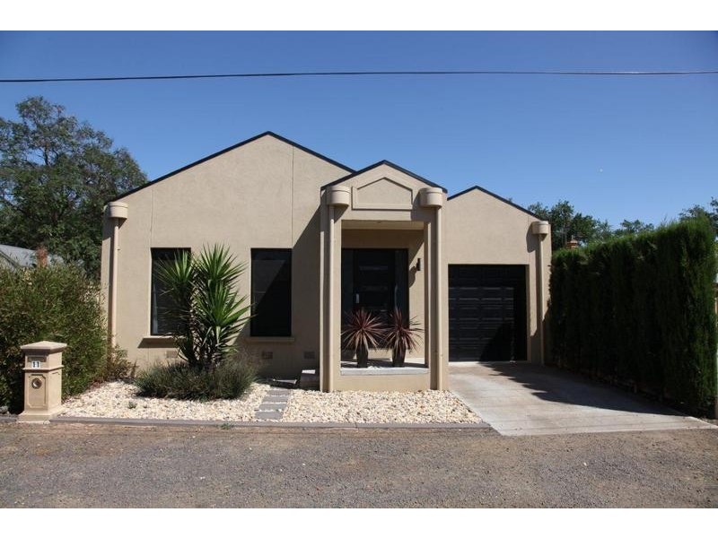 11 Bailes, Bendigo VIC 3550