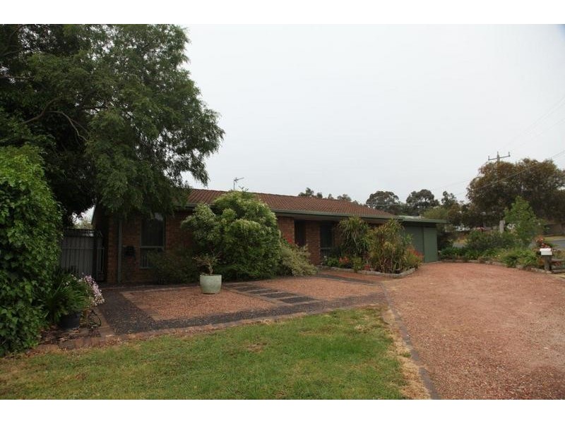 3 Muir Street, Kangaroo Flat VIC 3555