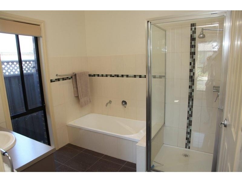 11 Bailes, Bendigo VIC 3550