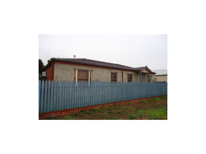 1/27 Little Breen Street, Quarry Hill VIC 3550