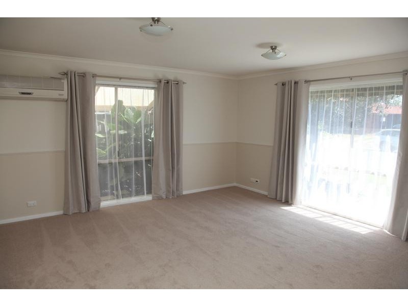 11 Robertson Street, Epsom VIC 3551