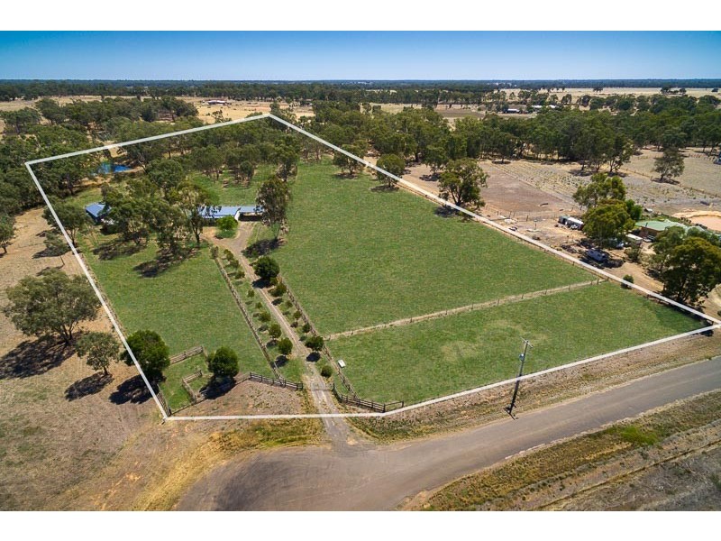 44 Gerber Court, Bagshot VIC 3551