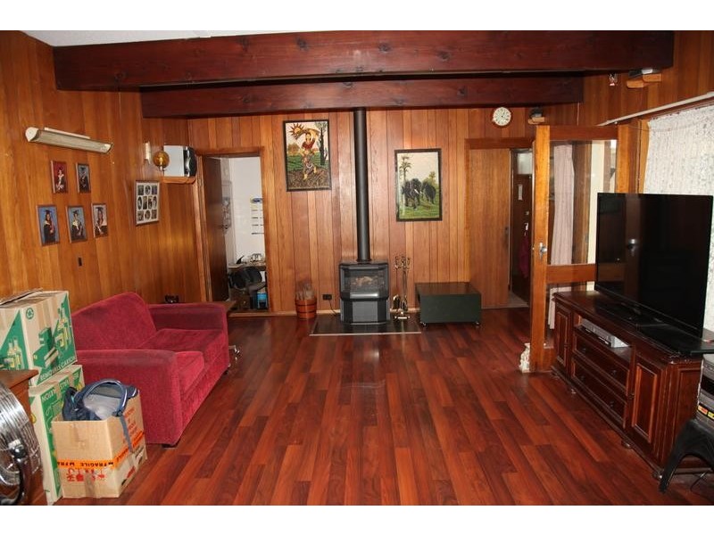 35 Glencoe Street, Kennington VIC 3550