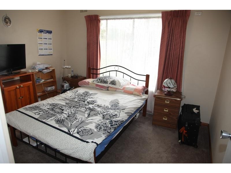 35 Glencoe Street, Kennington VIC 3550