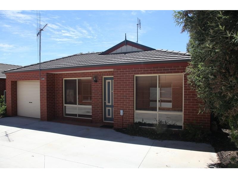 3/27 Little Breen Street, Quarry Hill VIC 3550