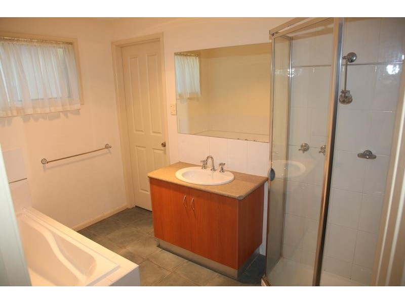 3/27 Little Breen Street, Quarry Hill VIC 3550