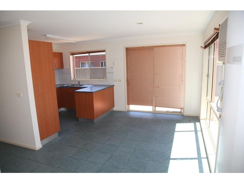 3/27 Little Breen Street, Quarry Hill VIC 3550
