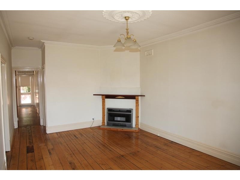 29 Little Breen Street, Quarry Hill VIC 3550