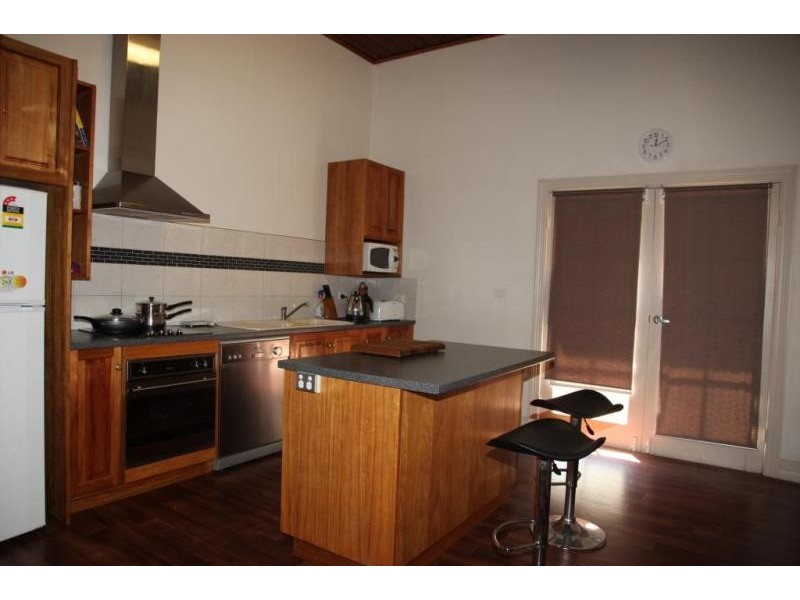 17 Grant St, Goornong VIC 3557