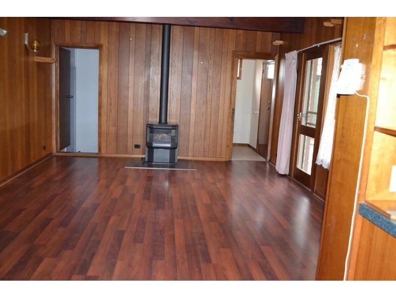 35 Glencoe Street, Kennington VIC 3550