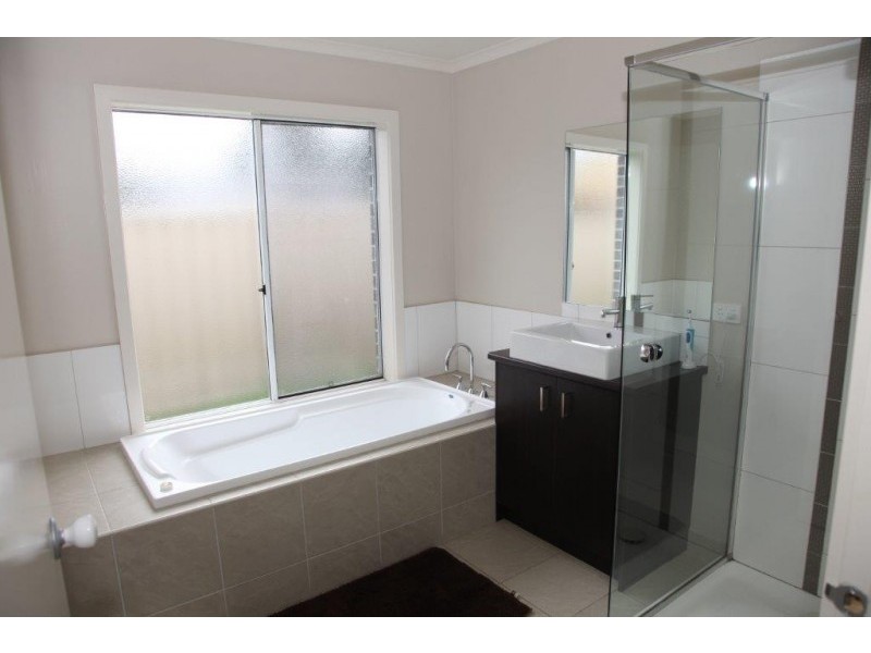 3 Young Court, Strathfieldsaye VIC 3551