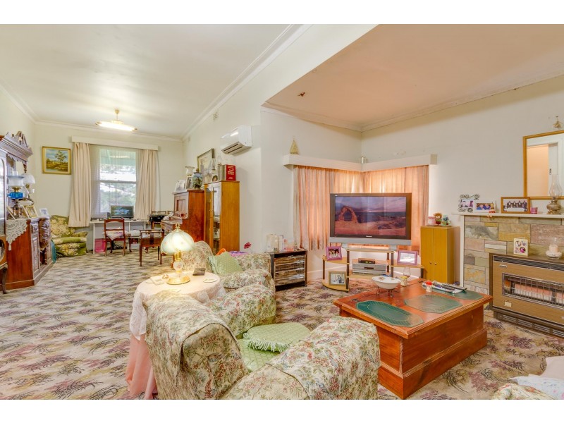 165 High Street, Maldon VIC 3463