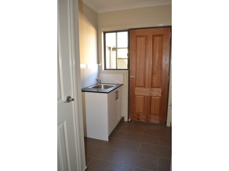 2/19A Sterry Street, Golden Square VIC 3555
