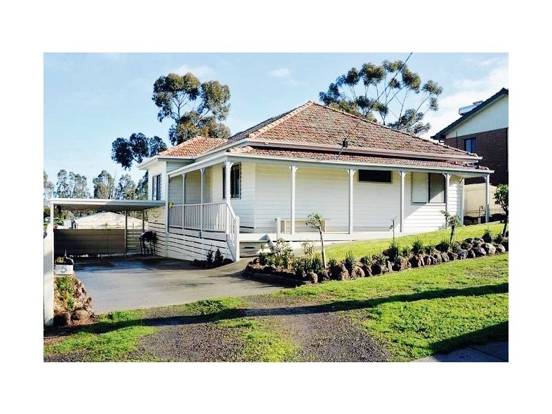 5 Wilson Street, Sailors Gully VIC 3556
