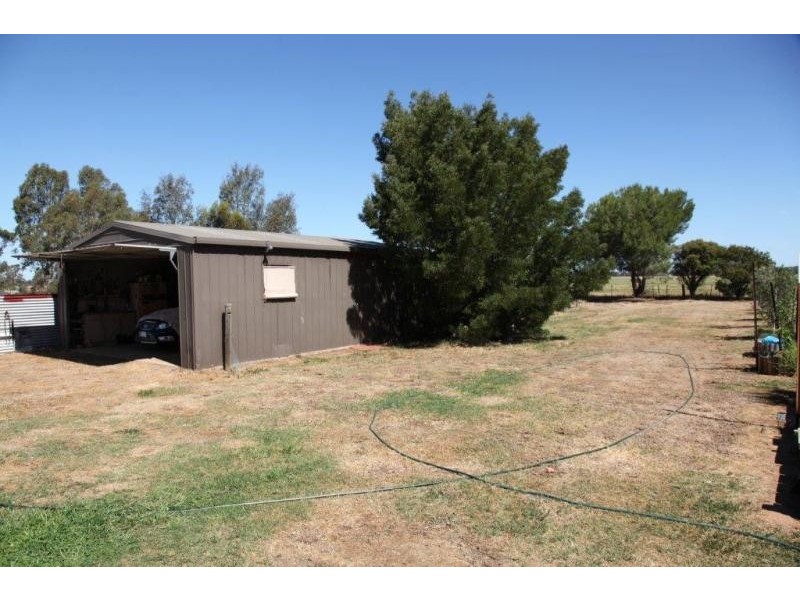 32 Pine Grove, Goornong VIC 3557