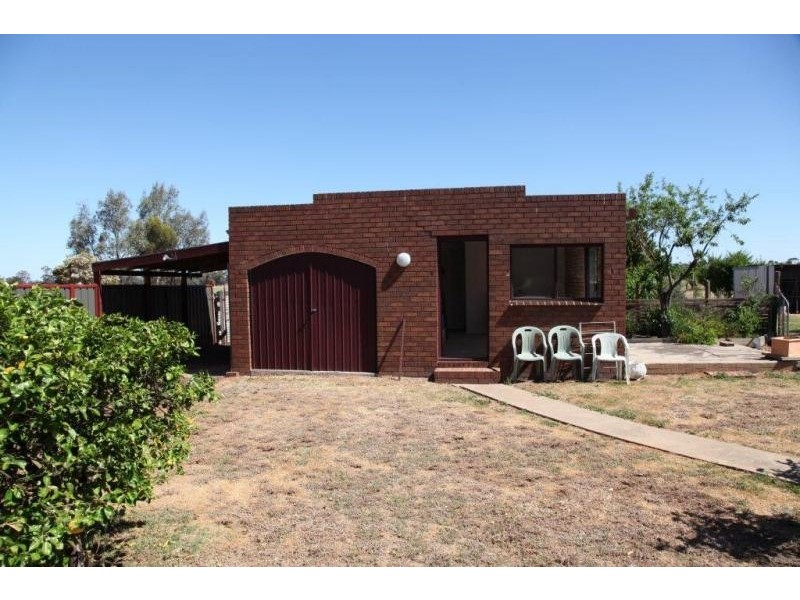 32 Pine Grove, Goornong VIC 3557