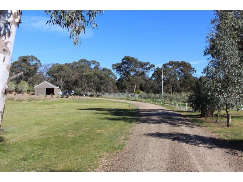 40 Pentlands Road, Mandurang VIC 3551