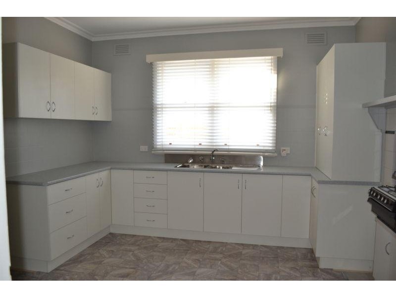 96 Booth Street, Golden Square VIC 3555