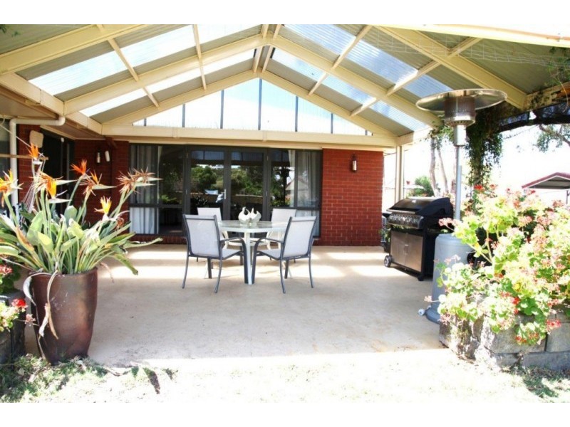 71 Pioneer Drive, Maiden Gully VIC 3551