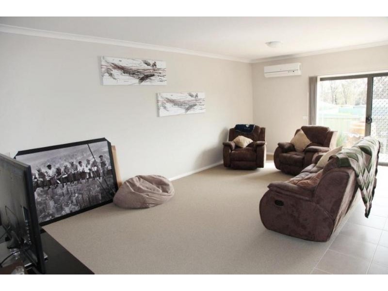 10 Sundew Drive, Kangaroo Flat VIC 3555