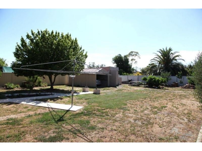 96 Hervey, Elmore VIC 3558