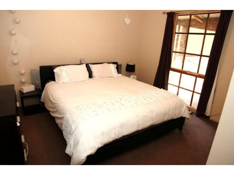 31 Chapel Street, Serpentine VIC 3517