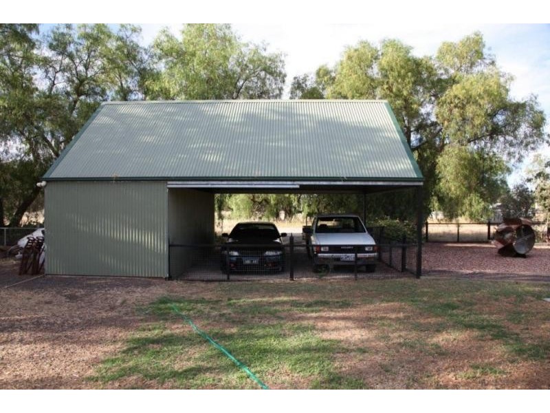 31 Chapel Street, Serpentine VIC 3517