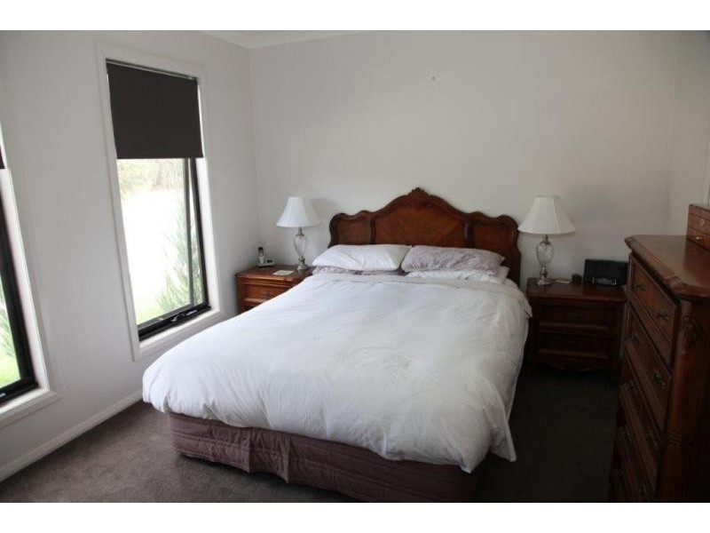 35 Sanctuary Boulevard, Maiden Gully VIC 3551