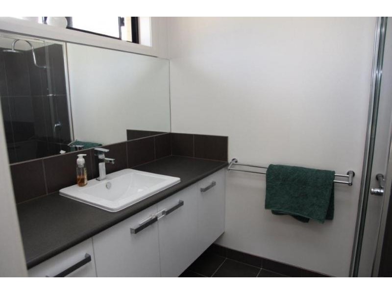 35 Sanctuary Boulevard, Maiden Gully VIC 3551