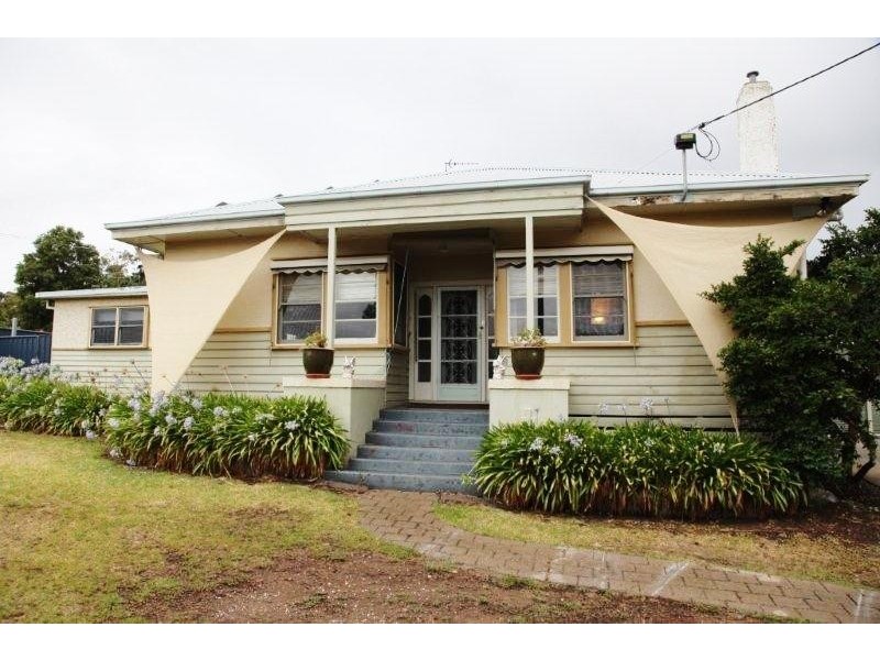 8 Nelson Street, East Bendigo VIC 3550