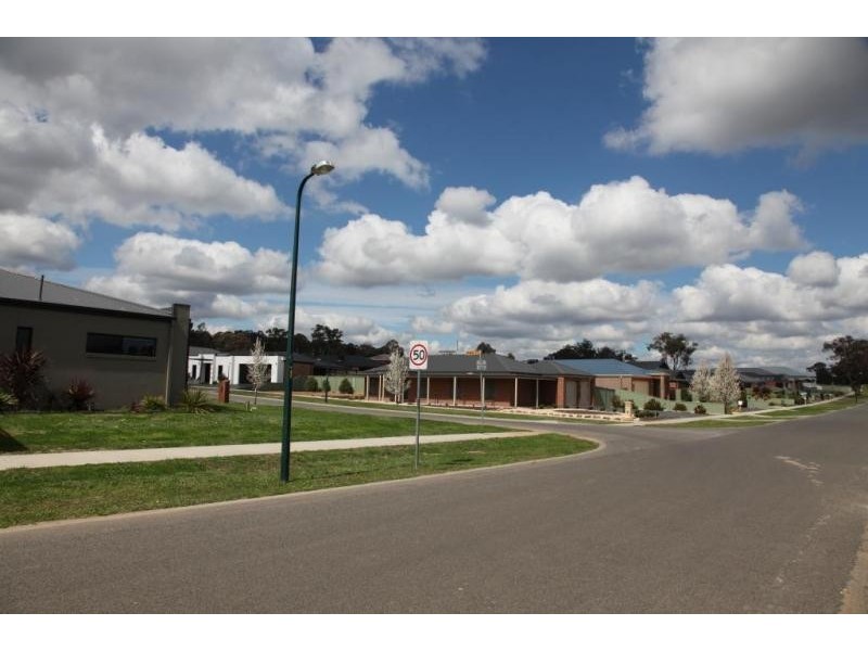 3 Blanket Gully Rd, Castlemaine VIC 3450