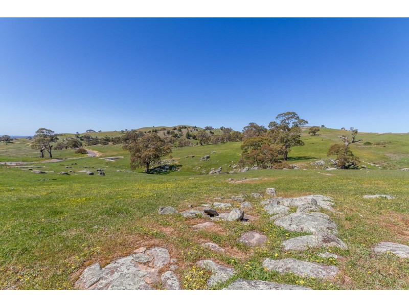 3B&4A Wilkinsons Rd, Sedgwick VIC 3551