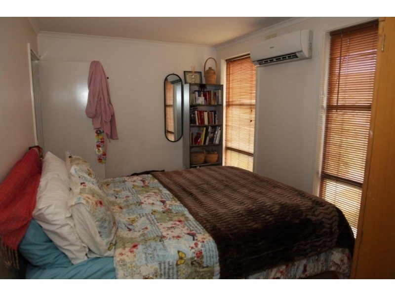 27 Bright St, California Gully VIC 3556